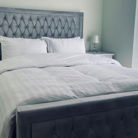 Ormeau Road Stylish Double Bedroom Luxury Apartment Belfast Zewnętrze zdjęcie